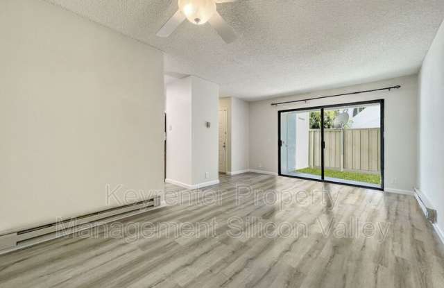 1055 N Capitol Ave