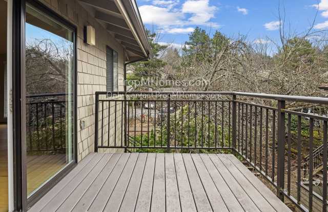 Chic Two-Bedroom Condo in Mountain Park with Expansive Balcony!