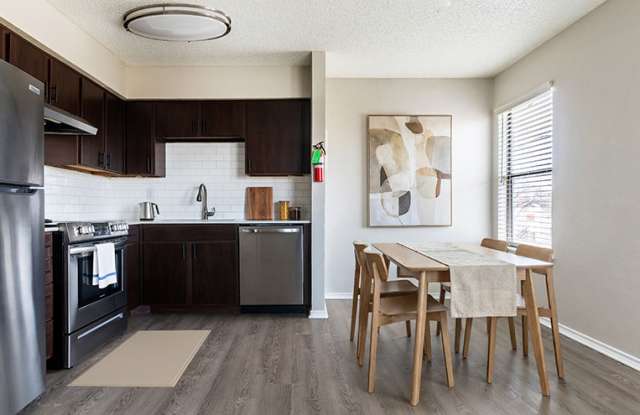 Photo of Creekside Apartment Homes