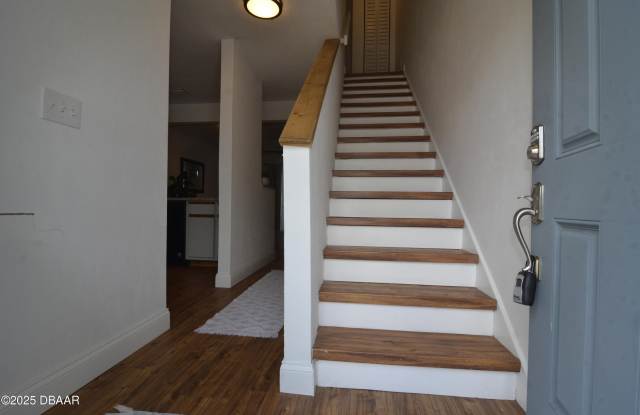 175 Yorktowne Drive unit: 3