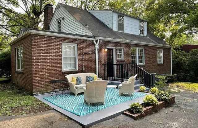 1900 Lombardy Avenue