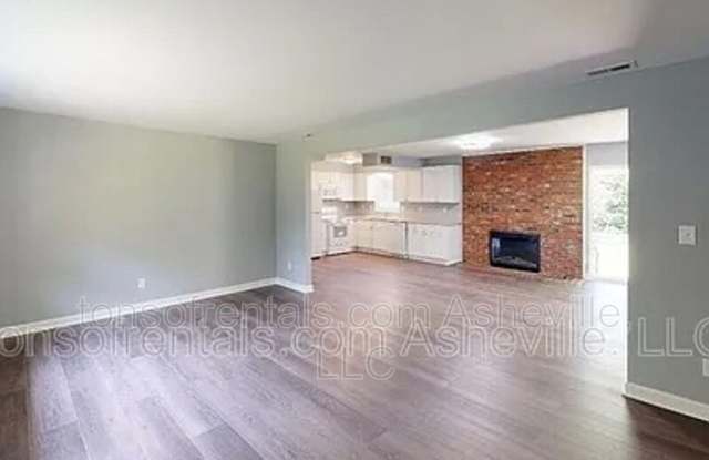 708 Heatherwood Drive