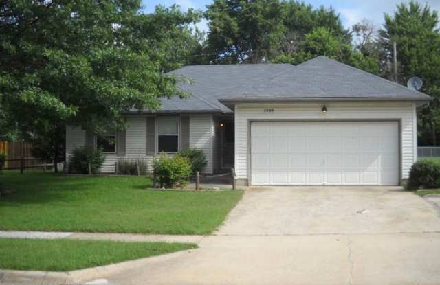 3 BR, 2 BA, 2 Car Garage ranch home located near Horton Smith Golf Course  Nathaniel Greene Park.