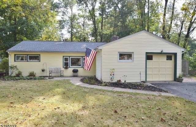 1 Kenwood Ln - 1 Kenwood Lane, Florham Park, NJ 07932