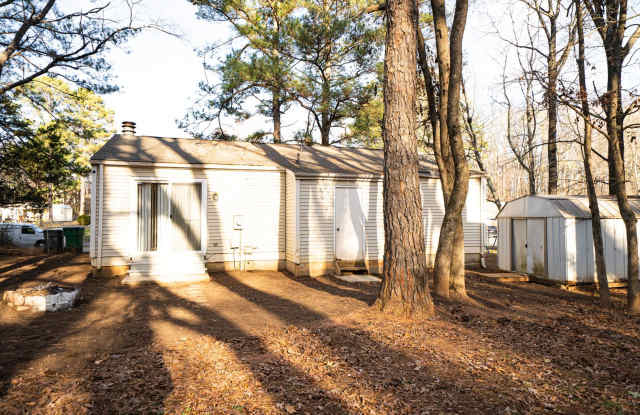 Ranch - 3 bedroom, 2bath Fenced yard