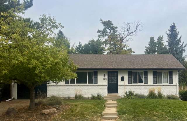 BEAUTIFUL 5 Bed 2 Bath South Boulder Home Available June 10!