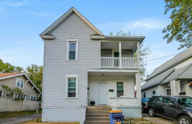 129 Palmer St. NE - 129 Palmer Street Northeast, Grand Rapids, MI 49505