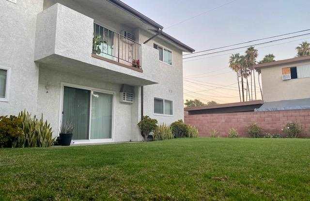 15327 Woodruff Place
