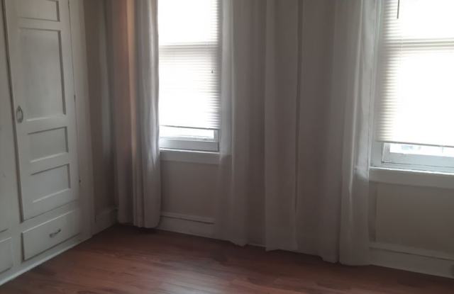 Well maintained townhouse