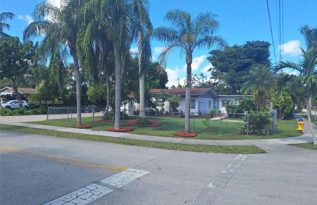 Photo of 2199 NE 182nd St