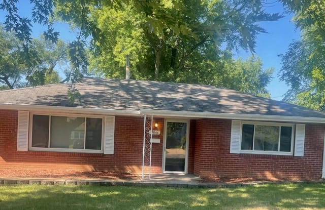 960 Harrison Street - 960 Harrison Street, Florissant, MO 63031