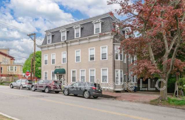 571 Cumberland Avenue - 571 Cumberland Avenue, Portland, ME 04101