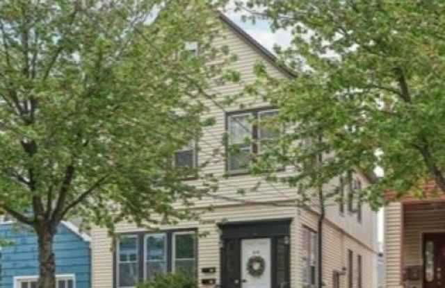 64 Maple St