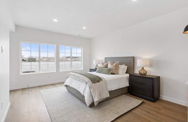 1814 South Sawmill Boulevard - 503