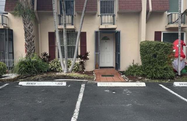 Photo of 1001 E Three Islands Blvd