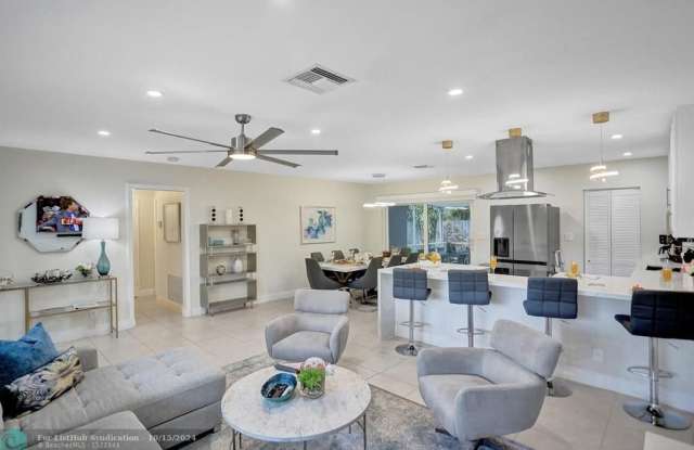 4804-4806 NE 21st Ave