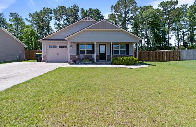 244 Breakwater Drive - 244 Breakwater Drive, Onslow County, NC 28460