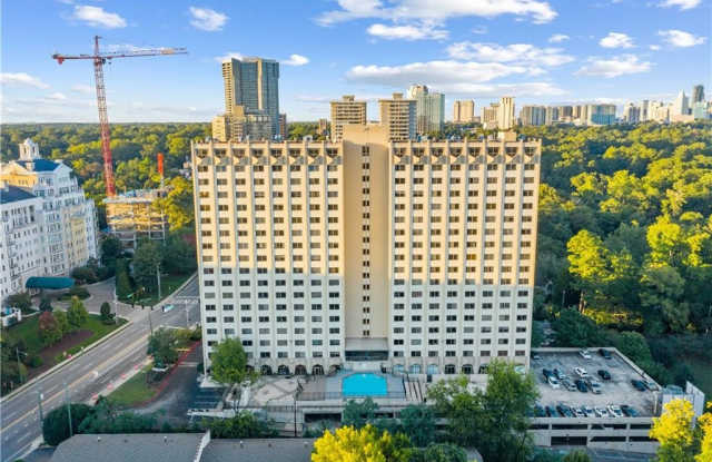 2479 Peachtree Road NE