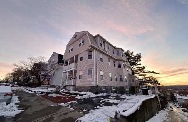 90 Vernon Street unit: 3