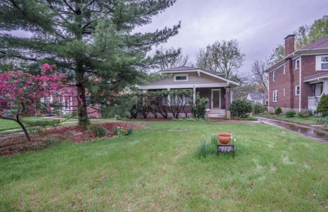 4 Bed 1.5 bath charming home on W Broadway