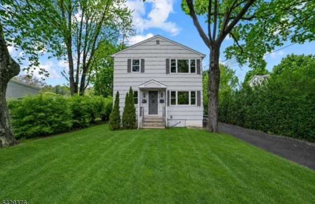 59 Bernards Ave Unit A