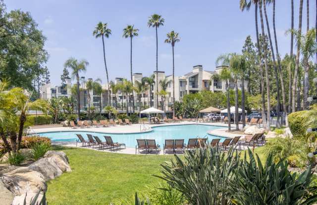 5525 Canoga Ave  #311