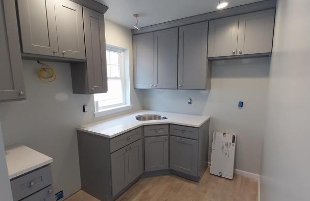 343 Jackson Street unit: 3