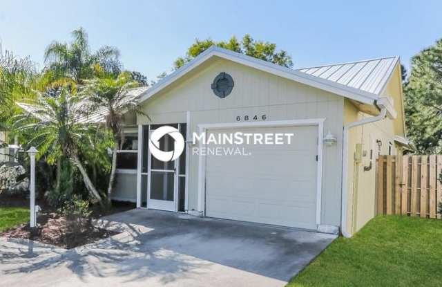 6846 Southeast Raintree Avenue