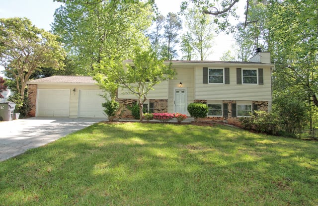 1917 Suwanee Roberts Ct - 1917 Suwanee Roberts Court Northwest, Gwinnett County, GA 30043