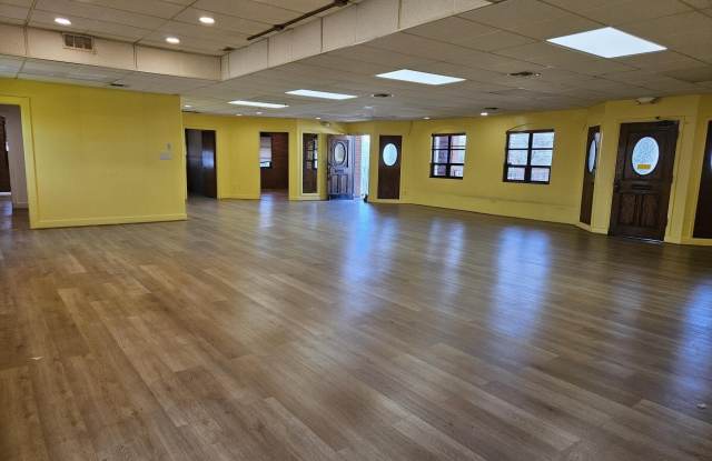 Photo of 2701 N 16TH Street unit: 210