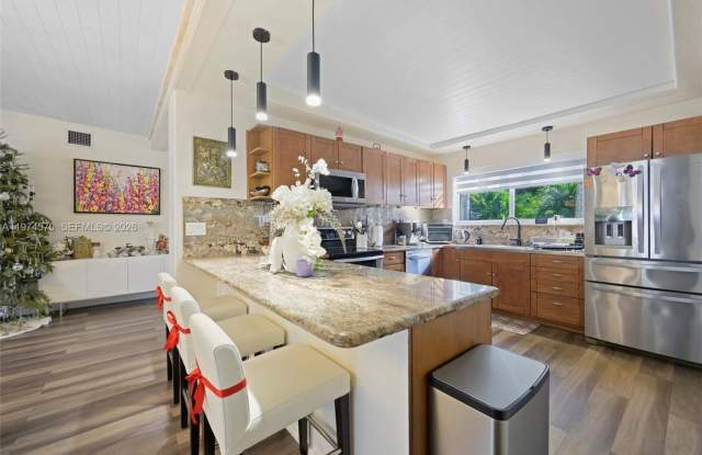 1935 Keystone Boulevard 1935, North Miami, FL 33181