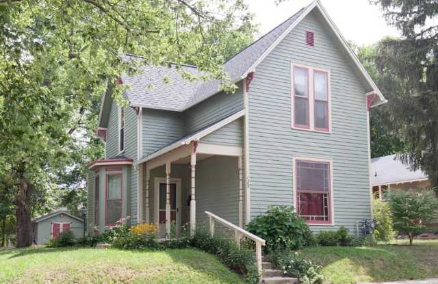 Photo of BOTH SECOND SEMESTER UNIT- AND OPEN FOR FALL 26!