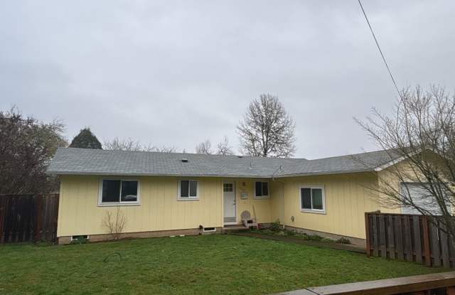 Photo of Beautiful 3 Bedroom 2 Bath Located in NW Corvallis!