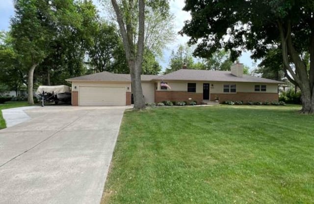 12525 W Joliet Circ - 12525 West Joliet Circle, New Berlin, WI 53151