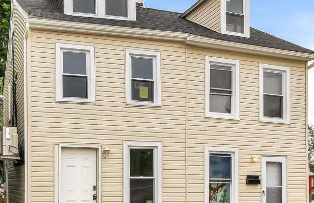 Coming Soon - Cozy 2 bedroom Apartment Home located in York City School District photos photos