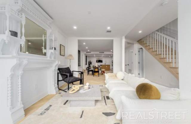 1209 Union Street