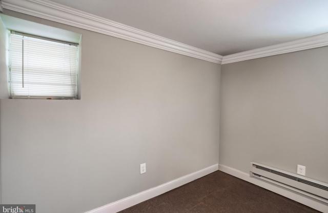 5774 N 20TH Street unit: Lower Unit