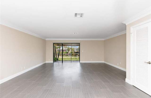 Charming recently renovated 2-bedroom townhome located in East Delray Beach.