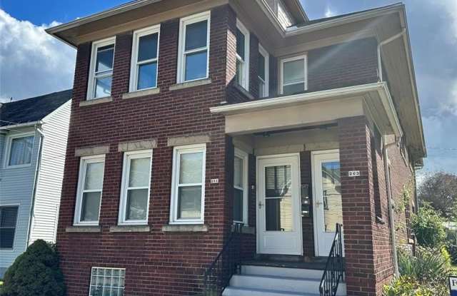263 W 29 Street