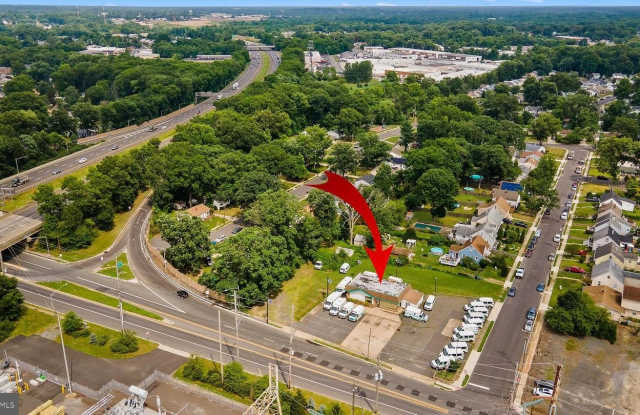 Photo of 1075 BROADWAY