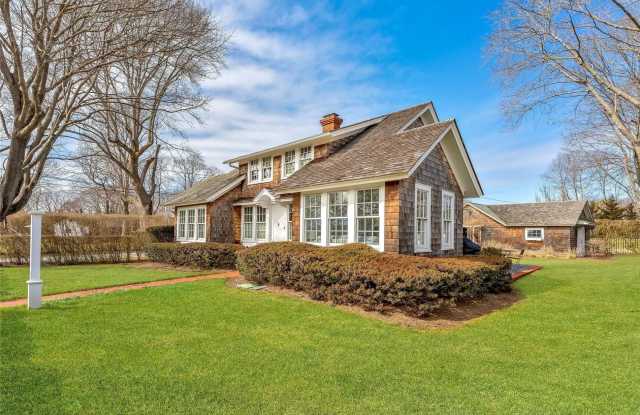 Photo of 1 Village Lane