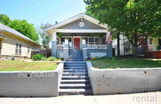 1437 South Elwood Avenue
