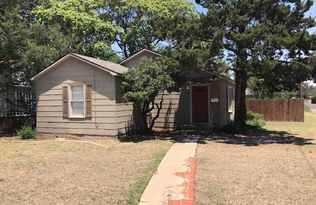 Photo of 2602 23rd St