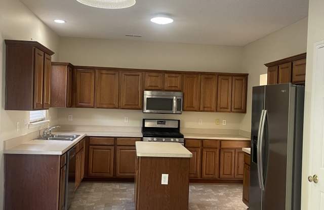 3713 Single Leaf Circle