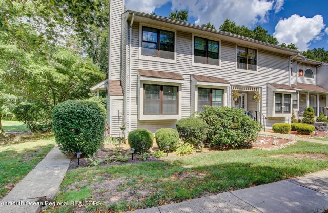 401 Santa Anita Lane - 401 Santa Anita Lane, Toms River, NJ 08755