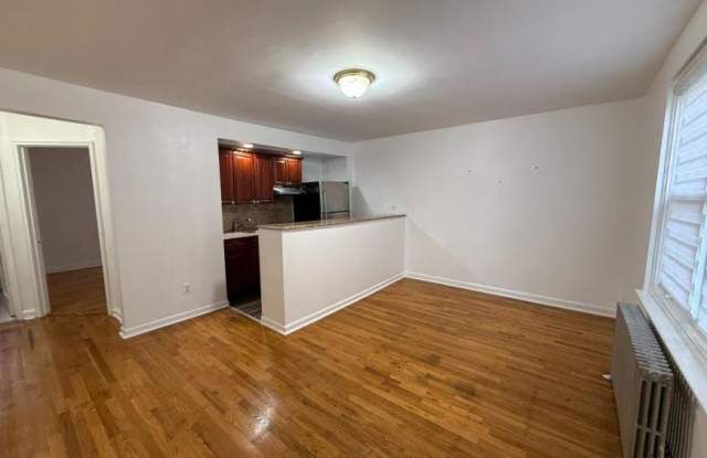 Photo of 192-10 39th Avenue