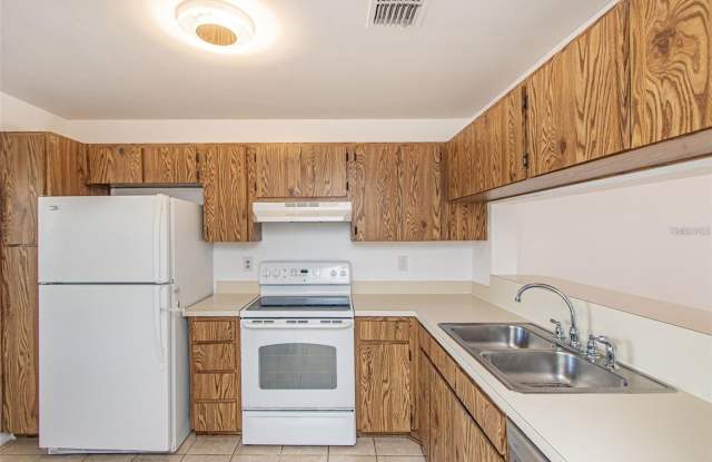 1284 WICKFORD STREET