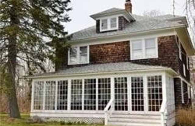 29635 County Road 48 29635 - 29635 Middle Road, Peconic, NY 11958