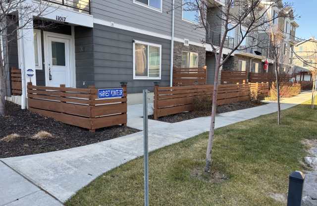 11017 Harvest Pointe Drive