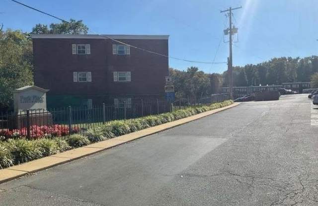 3825 HAMILTON Street unit: C-204